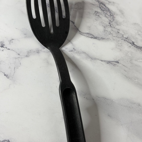 Pampered Chef Utensil Set – Masher, Turner, Whisk & Ladle - Picture 8 of 13